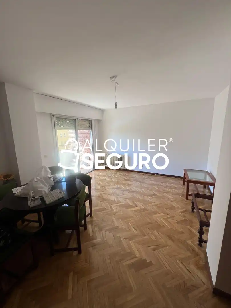 Sala d'estar de Pis de lloguer en Madrid amb Aire condicionat, Calefacció i Terrassa