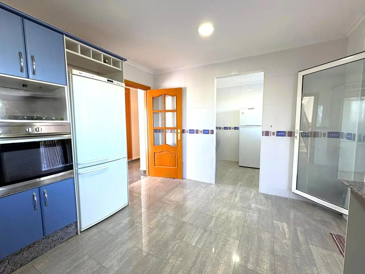 Cocina de Casa o chalet en venta en Chiva con Aire acondicionado, Jardín privado y Terraza