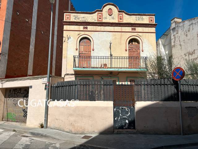 Casa-chalet en Venta en Carrer de la Plana de Can Bertran en Centre