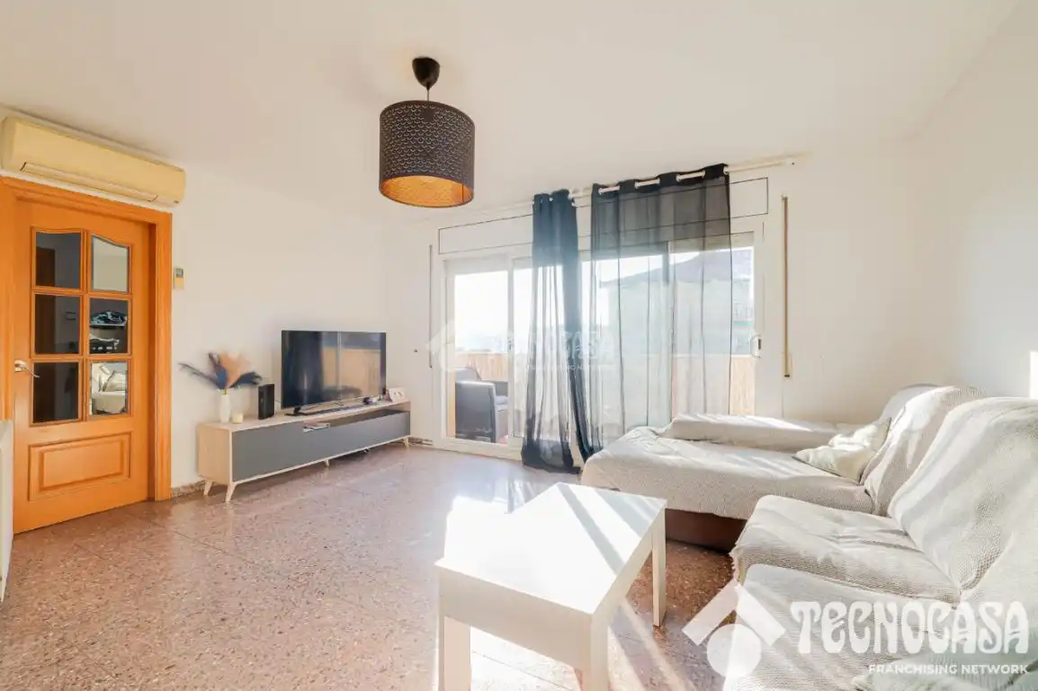 Wohnzimmer von Wohnung zum Verkauf in Sud