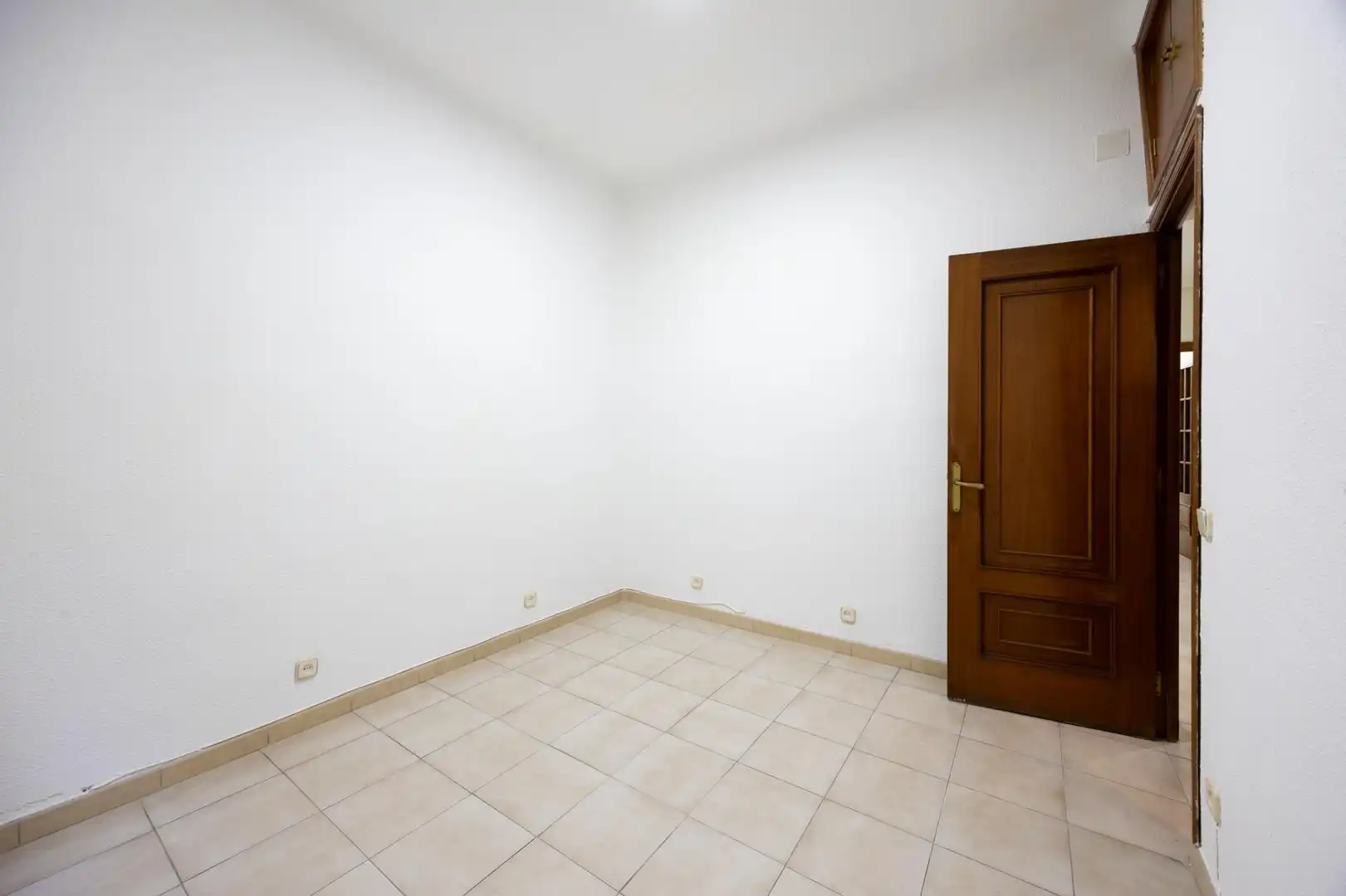 Flat for sale in Madrid  with Parquet flooring
