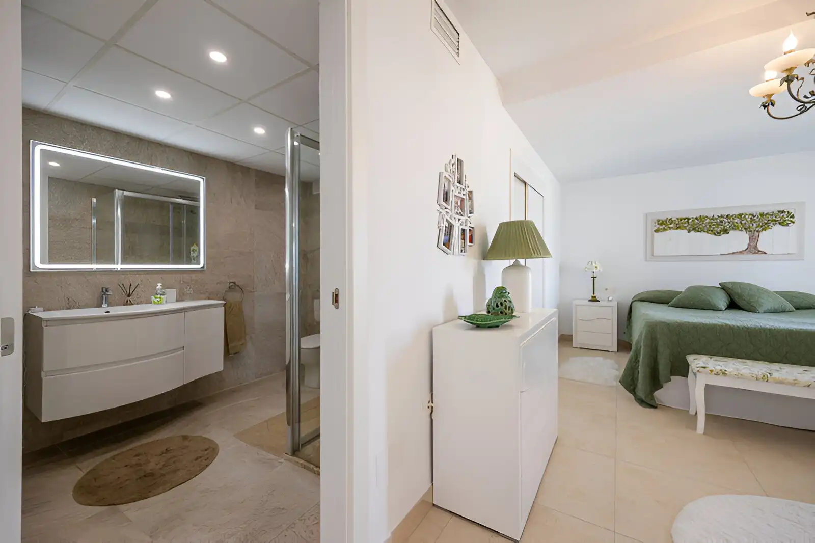 Schlafzimmer von Erdgeschoss zum Verkauf in Mijas mit Klimaanlage, Terrasse und Schwimmbad