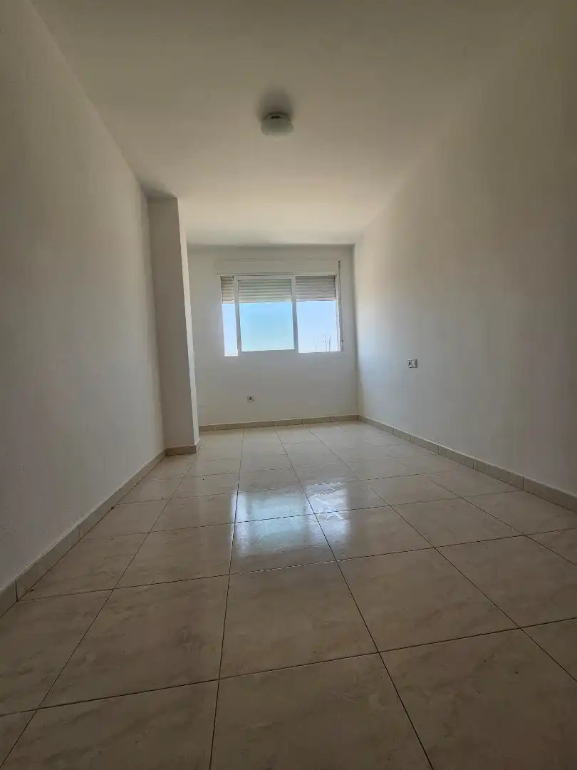 Habitación de Piso en venta en Ceutí con Horno y Balcón