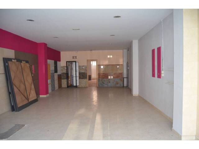 Local comercial en Alquiler en Nova en Centre