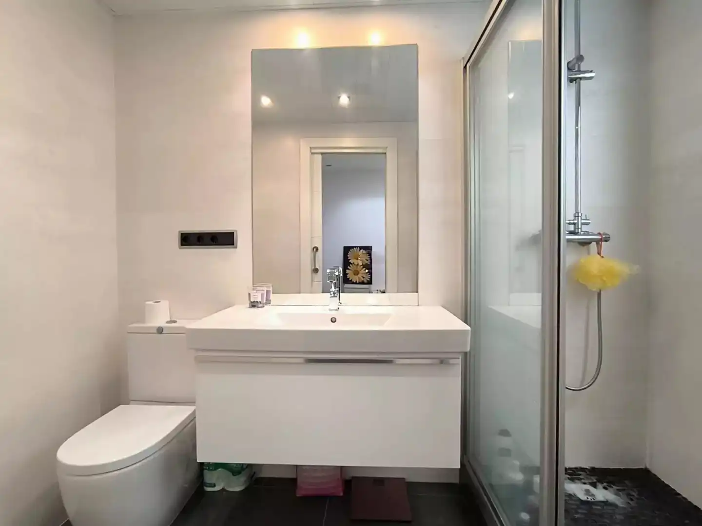 Bathroom of Flat for sale in Hostalric  with Air Conditioner, Heating and Terrace