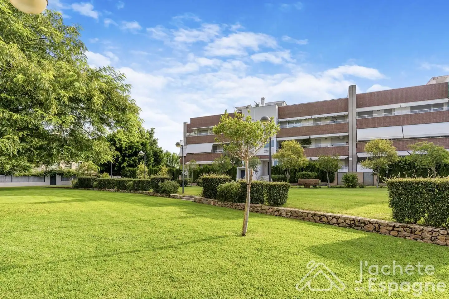 Exterior view of Flat for sale in Rocafort  with Air Conditioner and Terrace