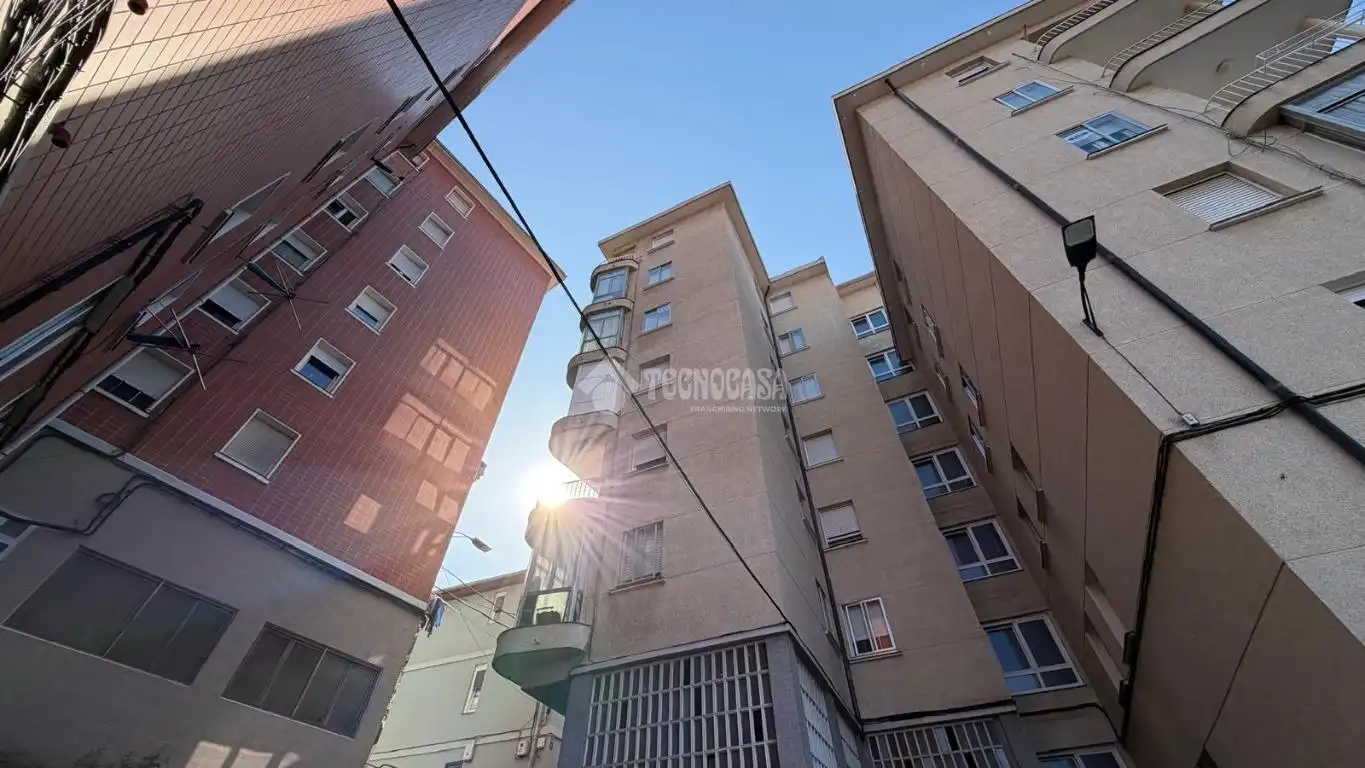 Vista exterior de Piso en venta en Bilbao  con Calefacción y Amueblado