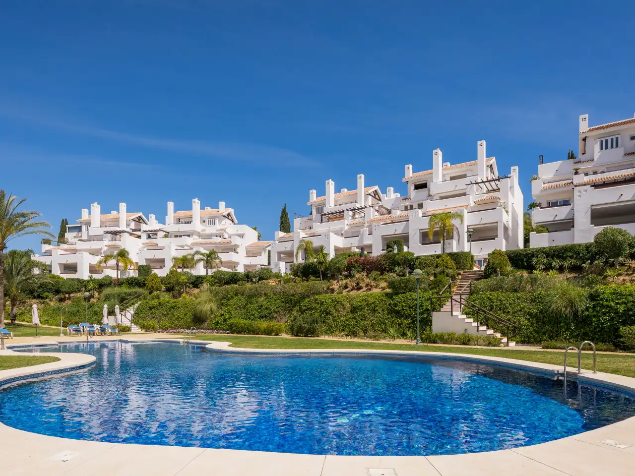 Vista exterior de Piso en venta en Marbella con Aire acondicionado, Calefacción y Terraza