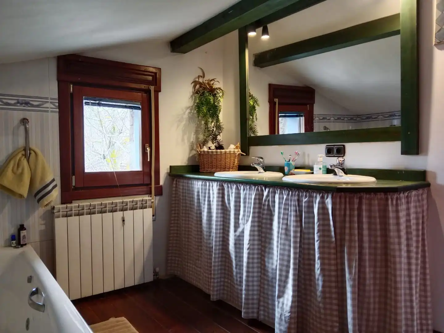 Cocina de Casa o chalet en venta en Hermandad de Campoo de Suso con Terraza, Piscina y Amueblado