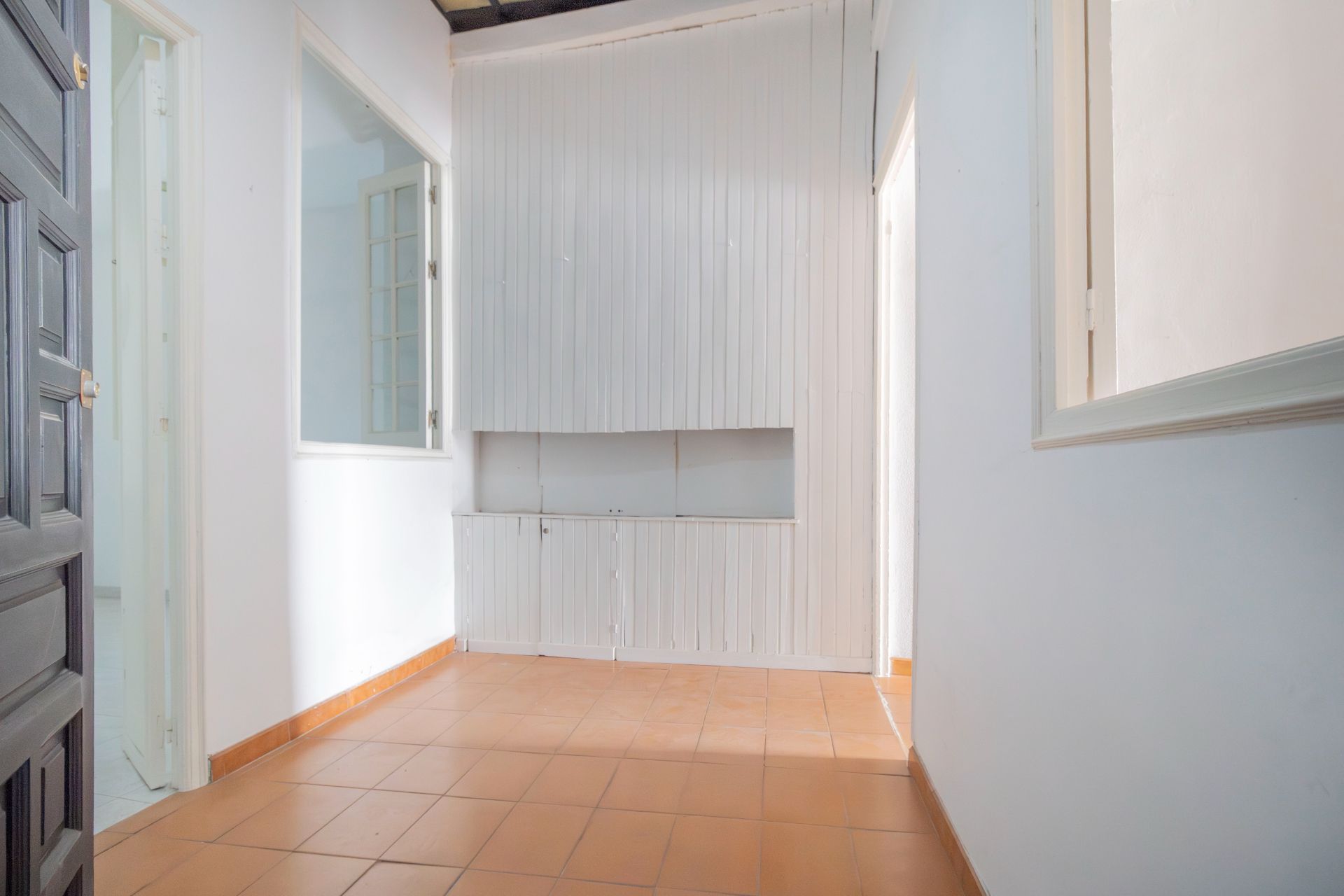 Flat for sale in  Sevilla Capital  with Balcony