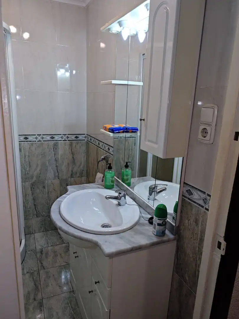 Bathroom of Flat for sale in Avilés  with Storage room and Furnished
