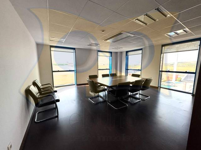 Oficina en Venta en San José - El Montalvo