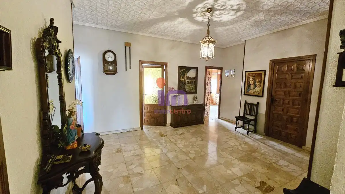 Casa con terraza en venta en Valdepeñas, imagen 8