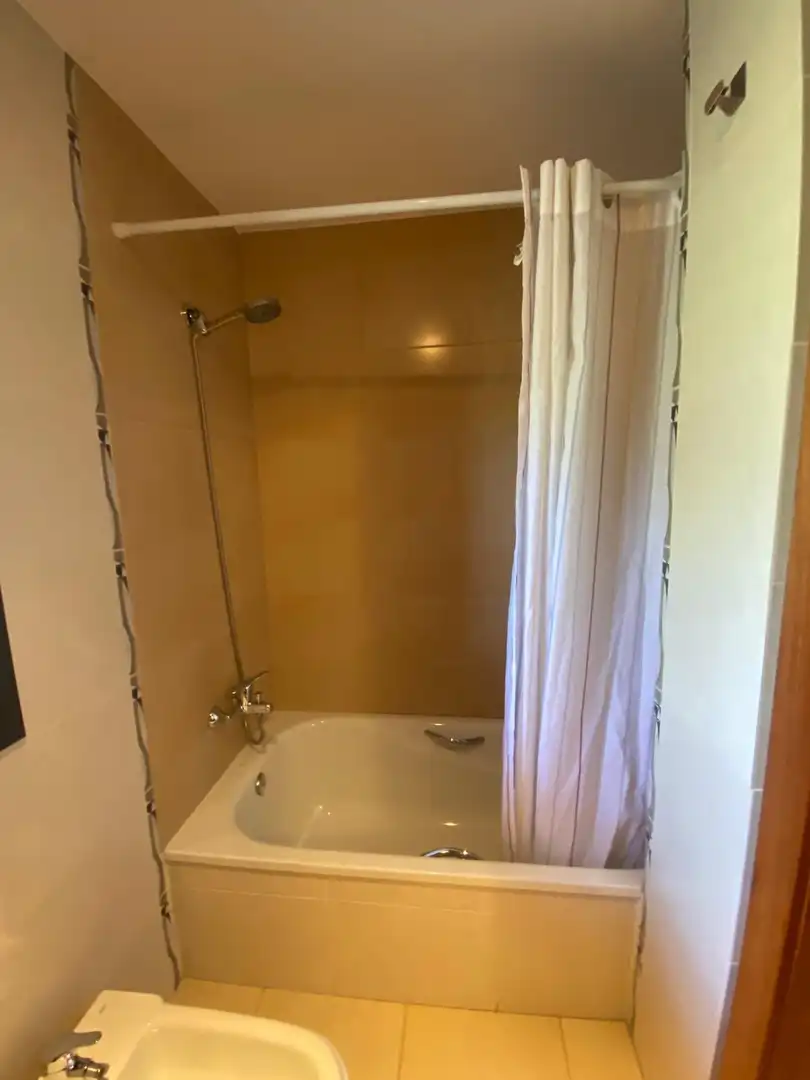Bathroom of Detached homes for rent in Girona  with Air Conditioner, Heating and Private garden