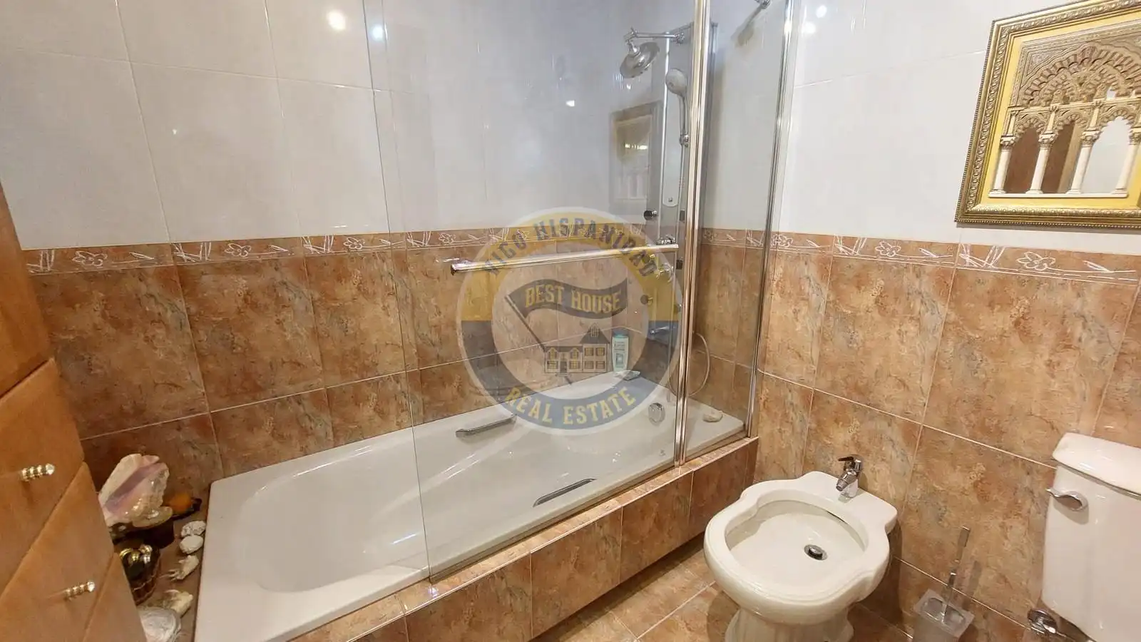 Baño de Piso en venta en Vigo  con Calefacción, Parquet y Trastero