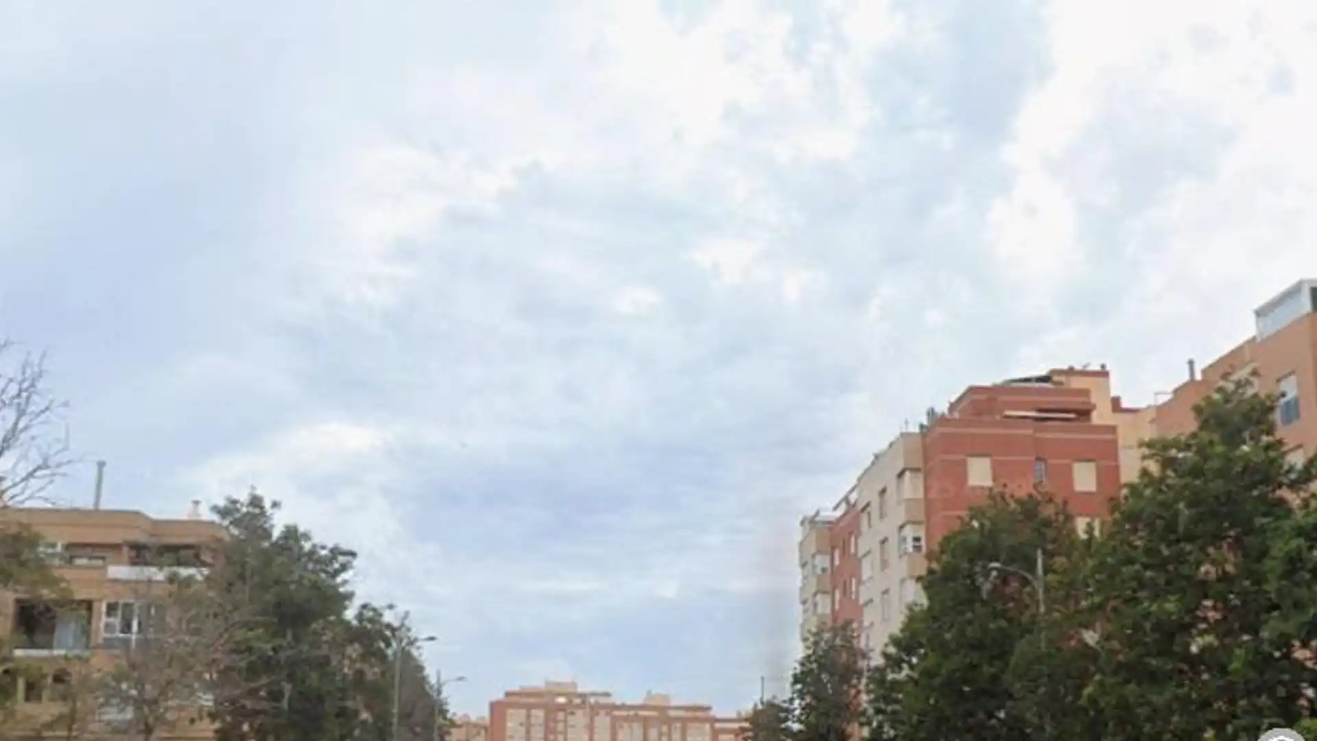 Vista exterior de Pis en venda en Roquetas de Mar amb Terrassa