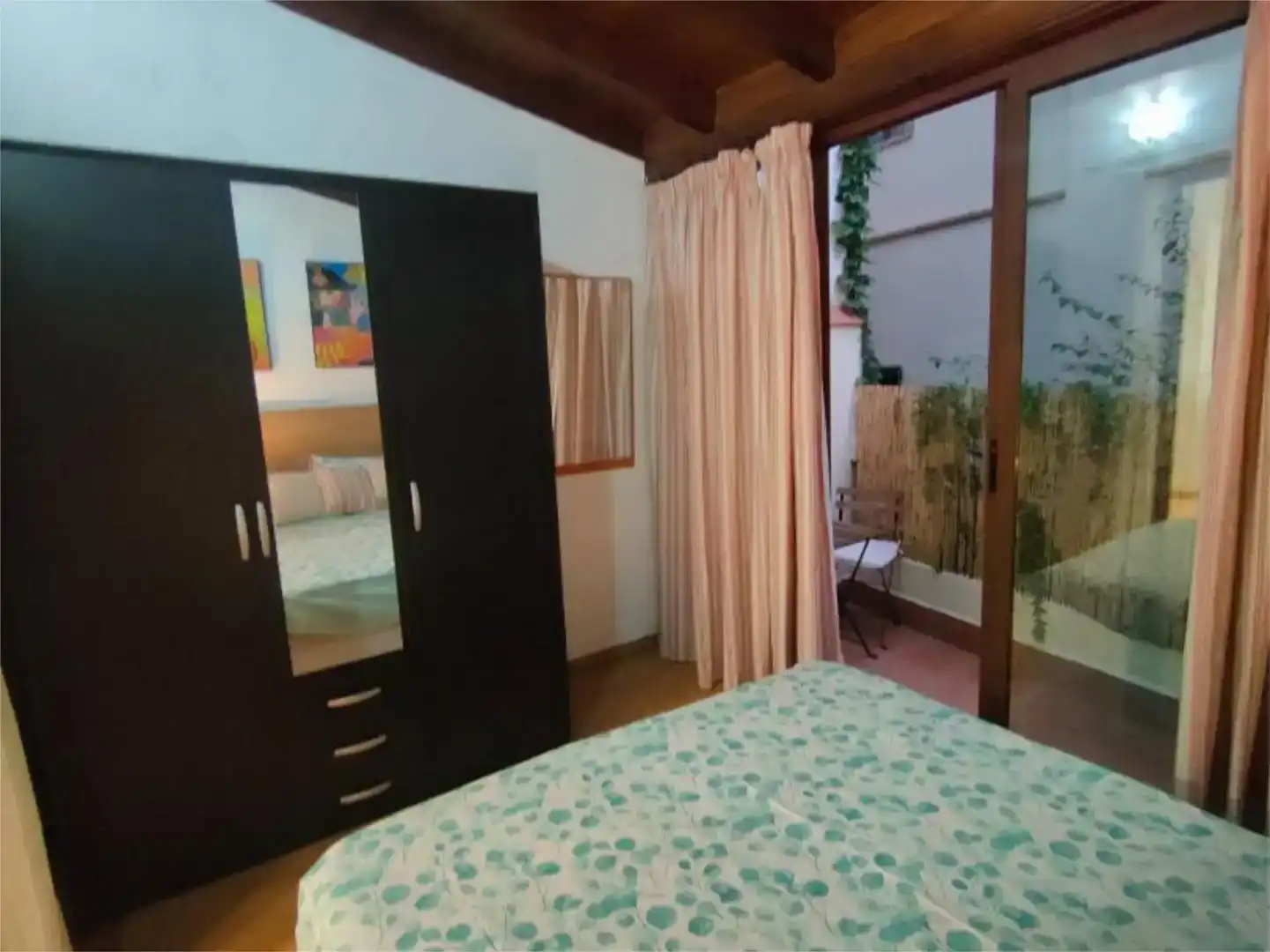Dormitori de Apartament en venda en  Granada Capital amb Aire condicionat i Balcó