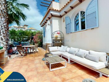 Villa avec piscine à vendre à Orihuela Costa