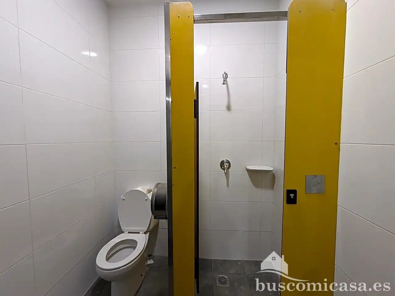 Local comercial en venda a Aníbal E Himilce, imagen 11