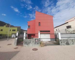 Vista exterior de Edifici en venda en Las Palmas de Gran Canaria