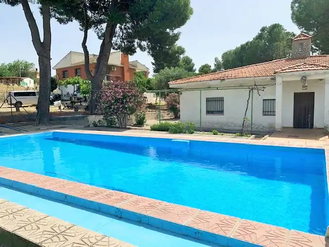 Swimming pool of Houses for sale in Colmenar de Oreja  with Air Conditioner, Heating and Private garden