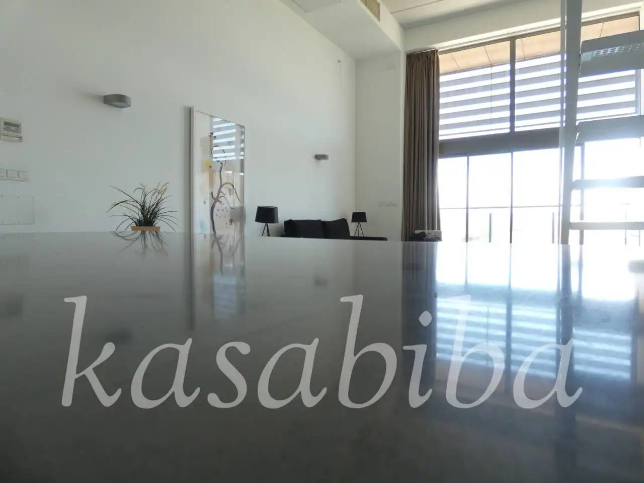 Loft zur Miete in Valencia mit Klimaanlage, Heizung und Parkett