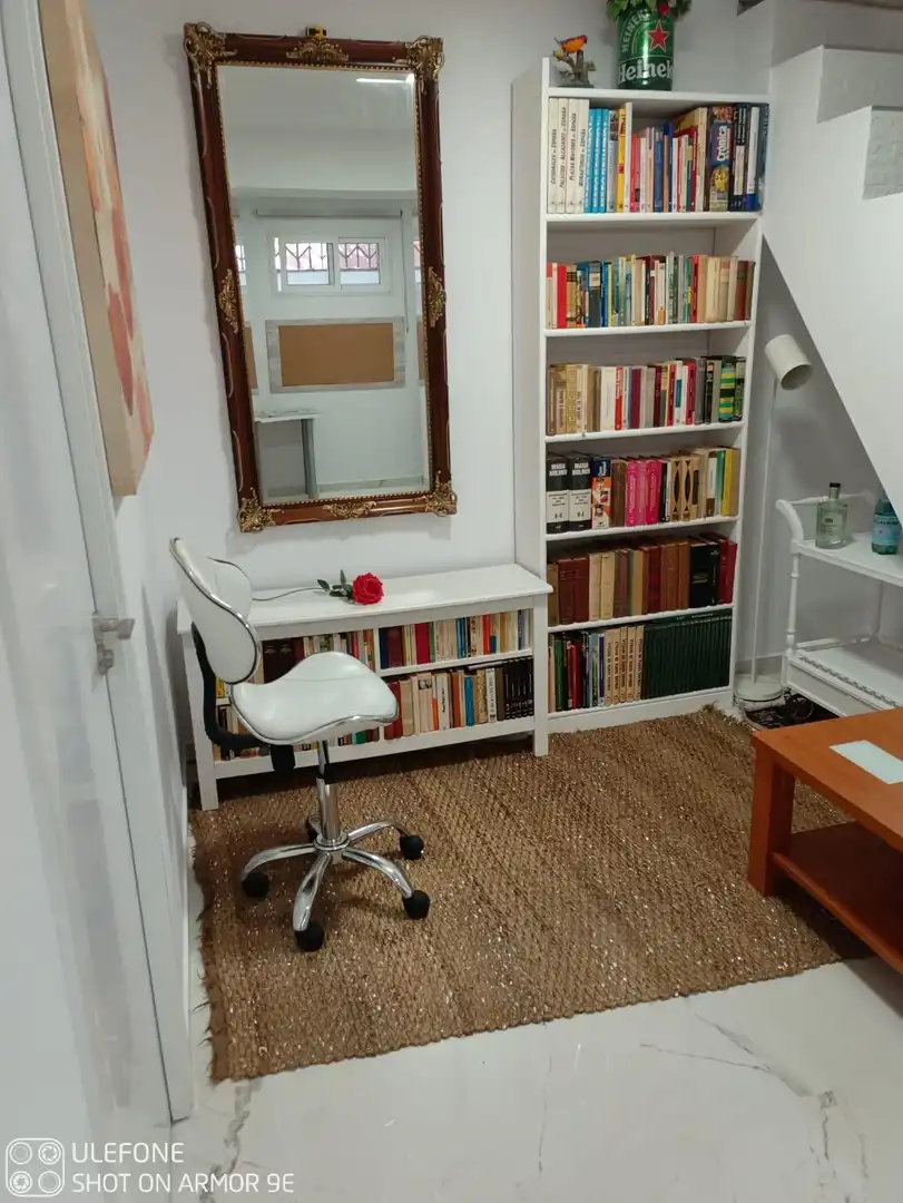 Habitación de Piso para compartir en Sevilla con Aire acondicionado, Terraza y Amueblado