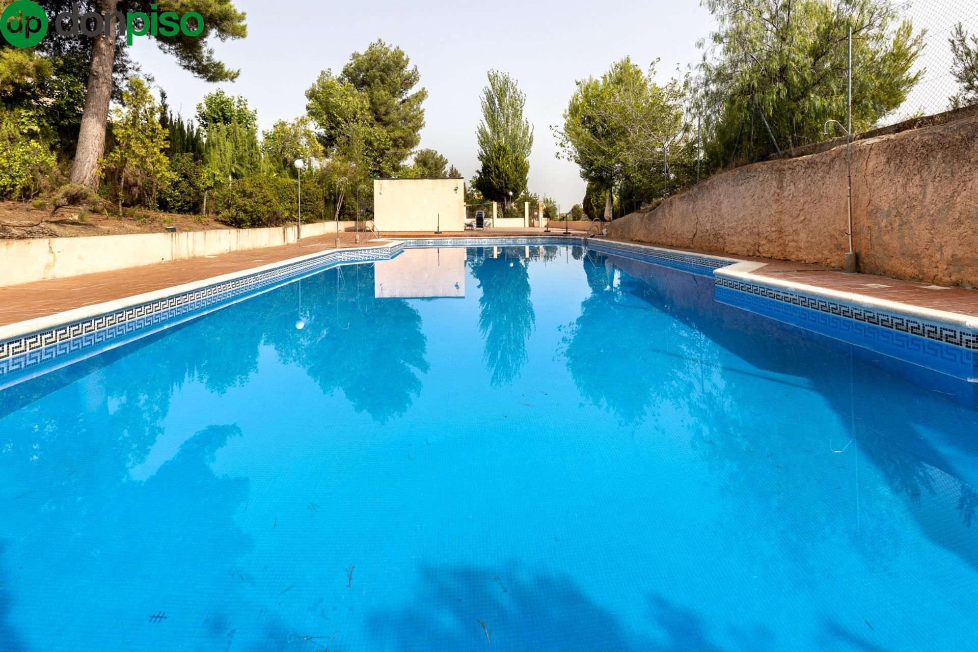 Swimming pool of Study for sale in  Granada Capital  with Air Conditioner, Heating and Community pool