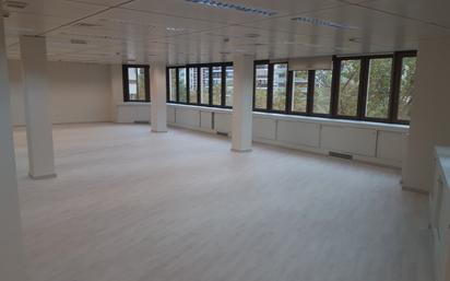 Office to rent in  Barcelona Capital  with Air Conditioner, Heating and Internet