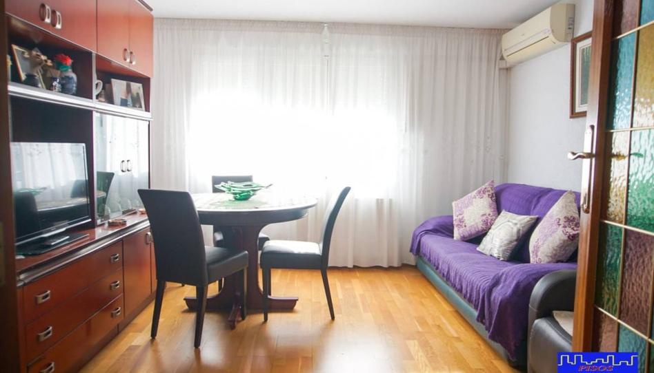 Foto 1 de Pis en venda a Mare de Déu de Bellvitge, Bellvitge, Barcelona