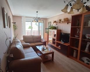 Living room of Flat for sale in Guijuelo  with Heating, Oven and Washing machine