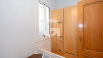 Bedroom of Flat for sale in  Barcelona Capital  with Air Conditioner, Oven and Microwave