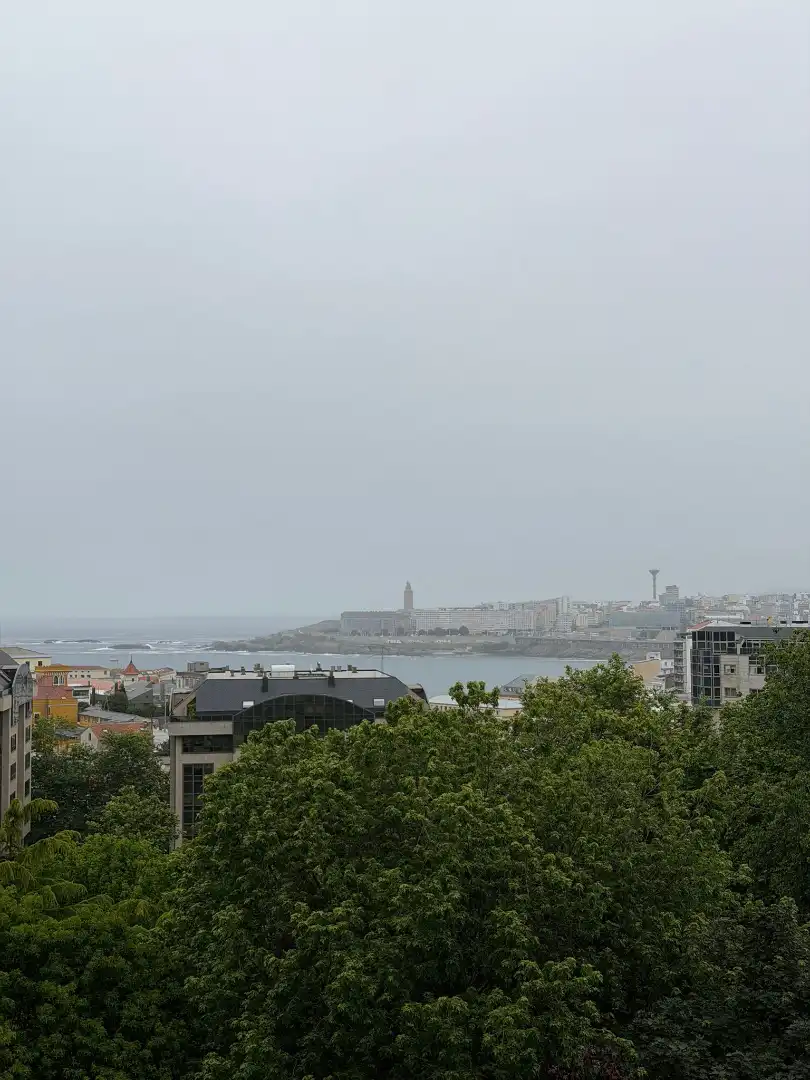 Vista exterior de Piso en venta en A Coruña Capital  con Calefacción, Parquet y Trastero