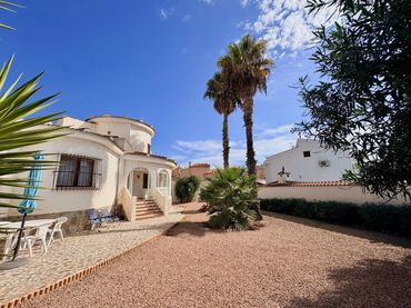 Villa in vendita a Avenida de las naciones