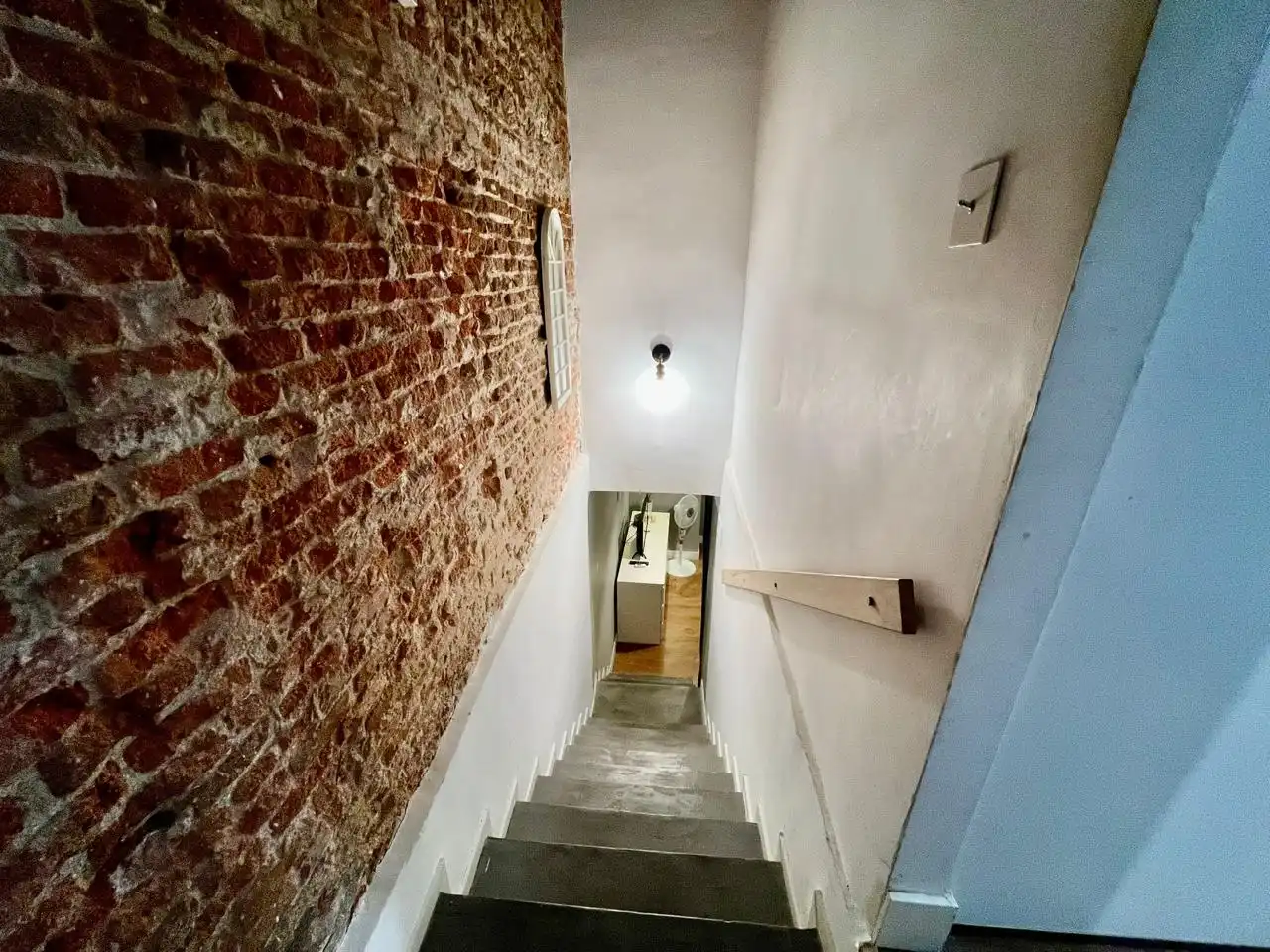 Ground floor for sale in Madrid  with Air Conditioner, Terrace and Furnished