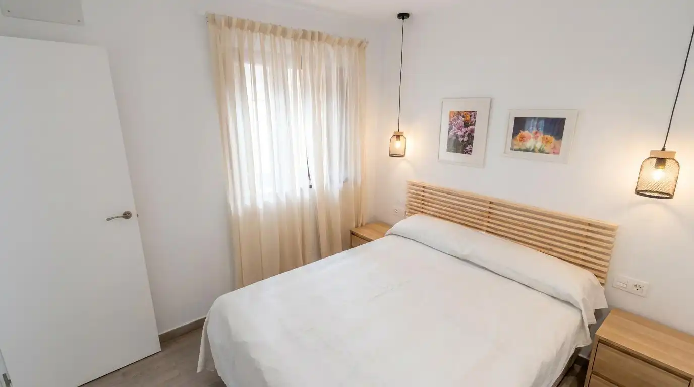 Dormitori de Casa o xalet de lloguer en Granada amb Aire condicionat, Calefacció i Terrassa