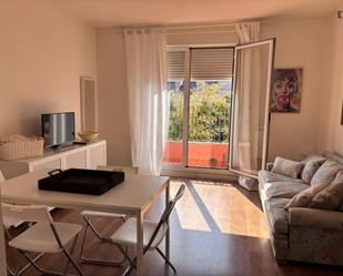 Dormitori de Apartament de lloguer en  Sevilla Capital amb Aire condicionat, Moblat i Rentadora
