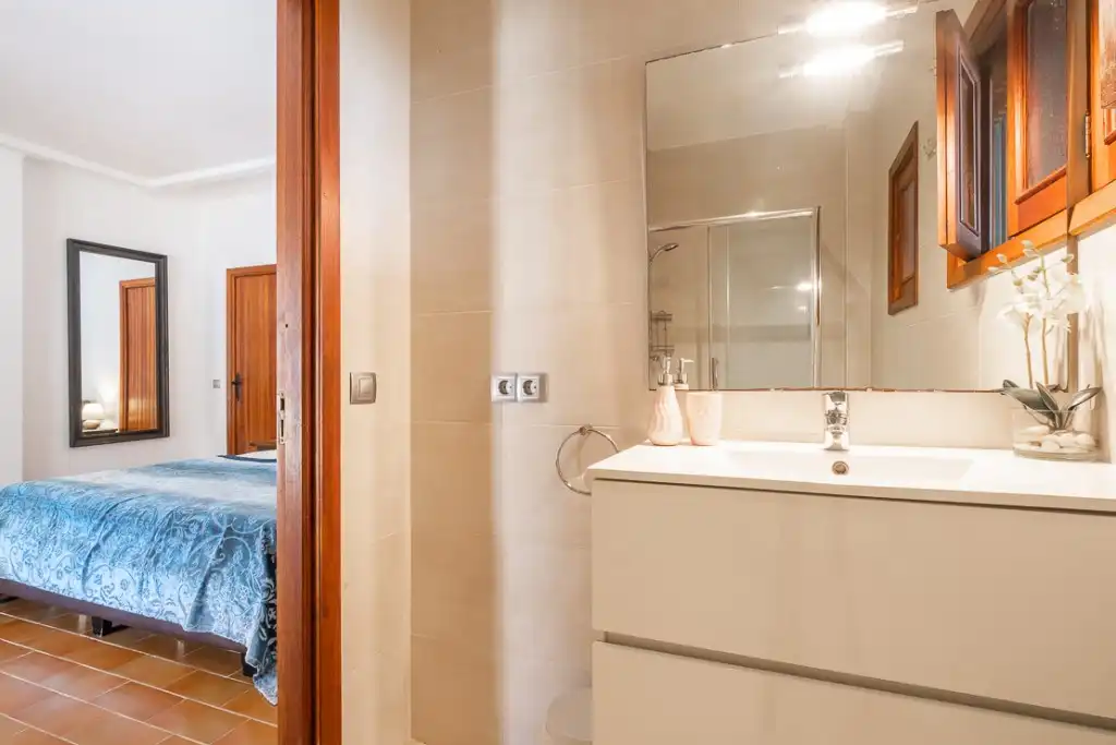 Bany de Casa o xalet en venda en Alcúdia amb Aire condicionat, Calefacció i Jardí privat