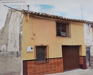 Exterior view of House or chalet for sale in Robledo
