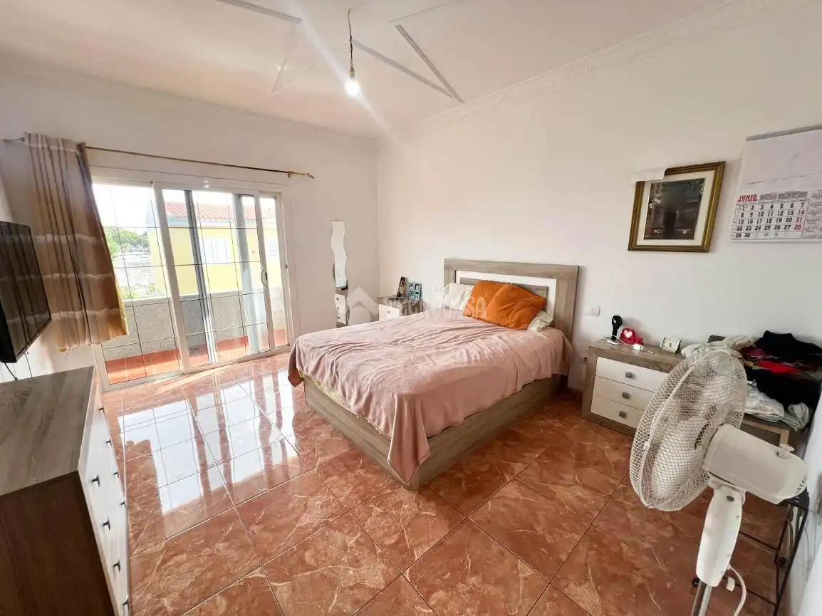 Habitación de Casa adosada en venta en Santa Lucía de Tirajana con Balcón