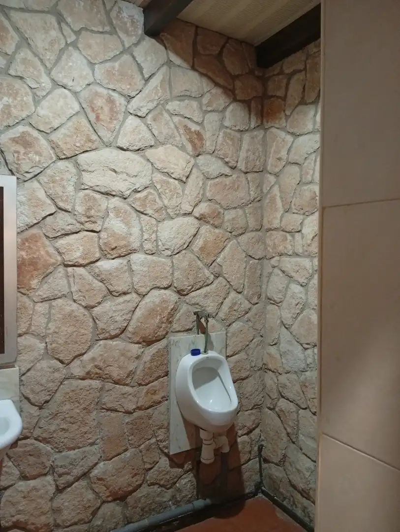 Baño de Local en venta en Gijón  con Amueblado
