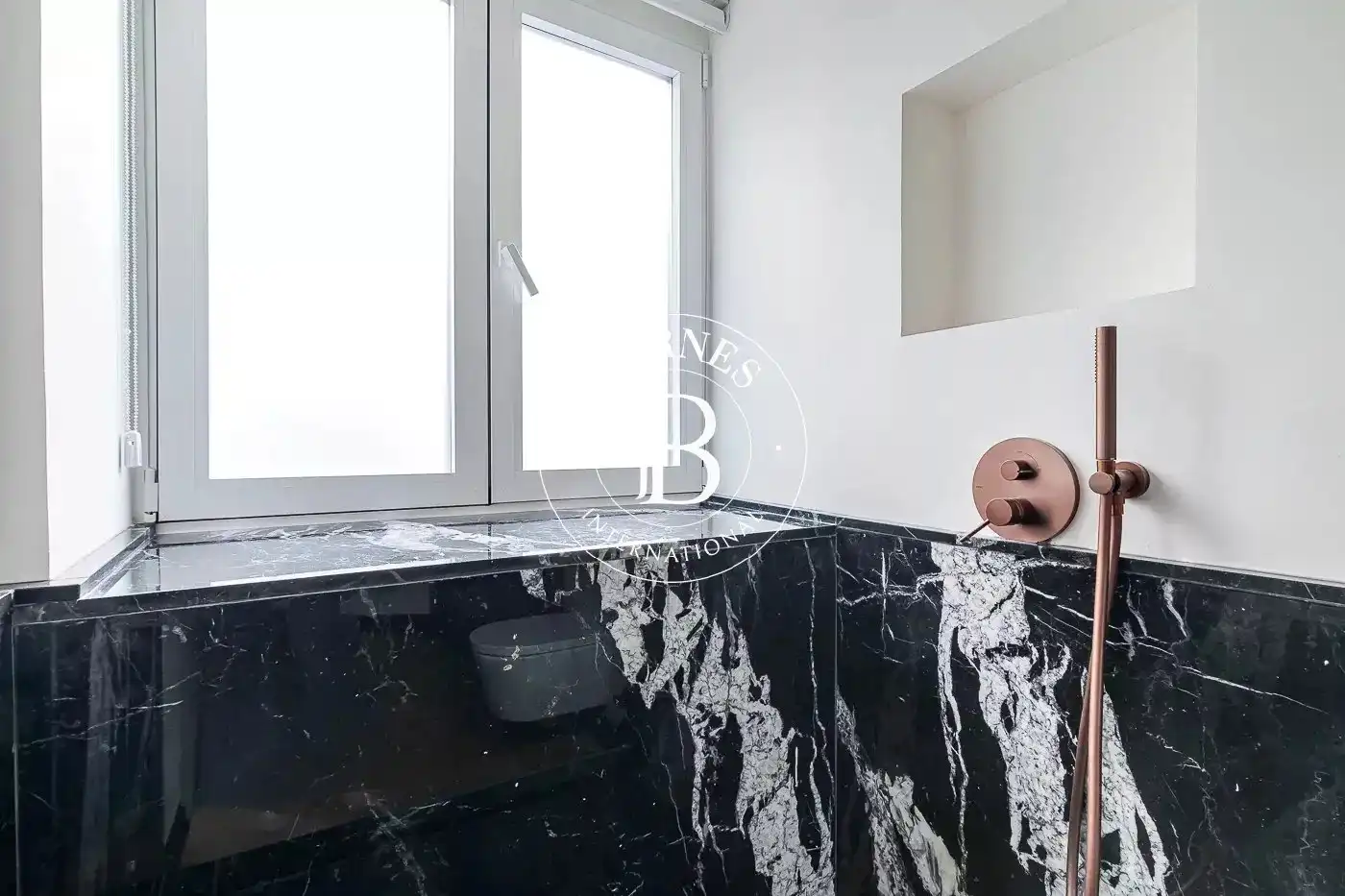 Bathroom of Flat for sale in Madrid  with Heating and Furnished
