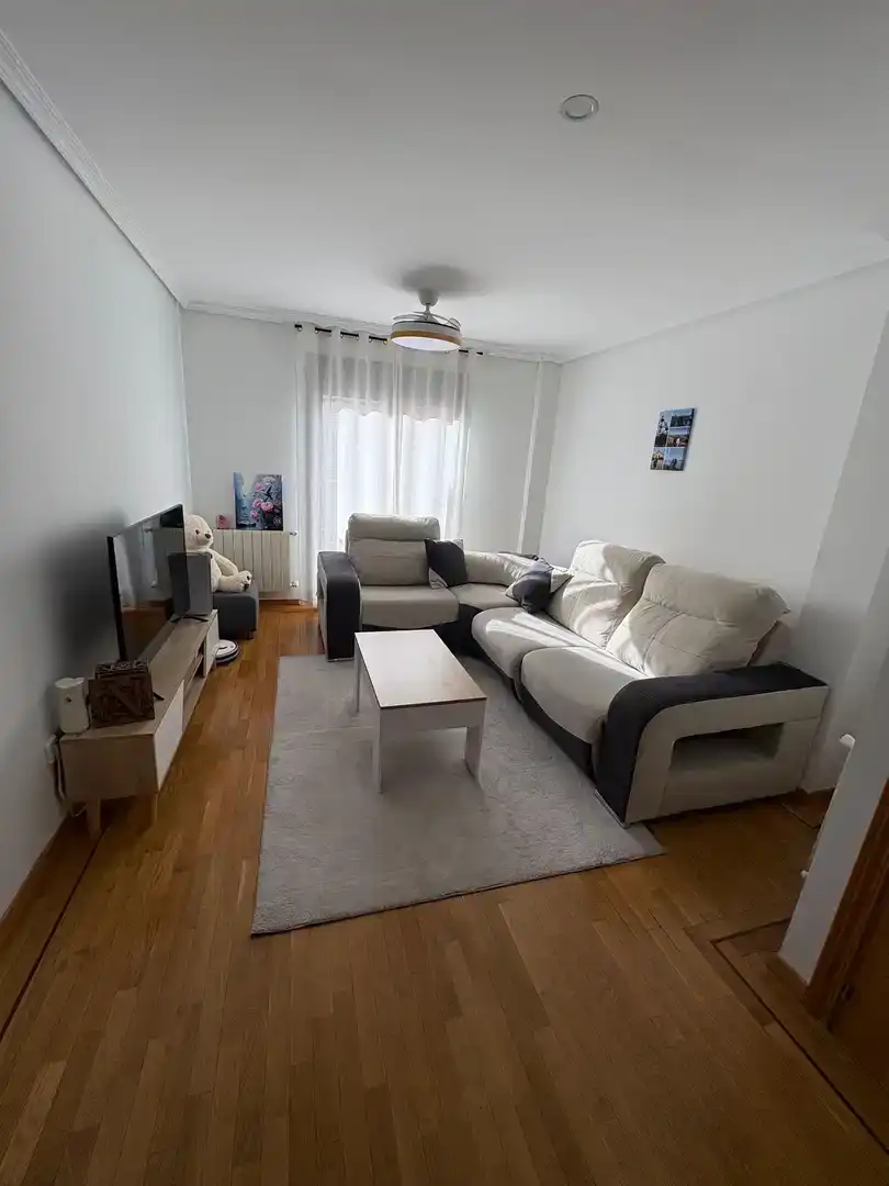 Wohnzimmer von Maisonette zum Verkauf in Fuenlabrada mit Parkett, Abstellraum und Möbliert