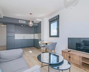 Sala d'estar de Apartament de lloguer en  Granada Capital amb Aire condicionat i Balcó