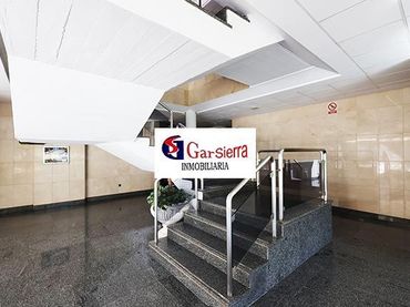 Bureau avec ascenseur à vendre à El Pinar - Punta Galea