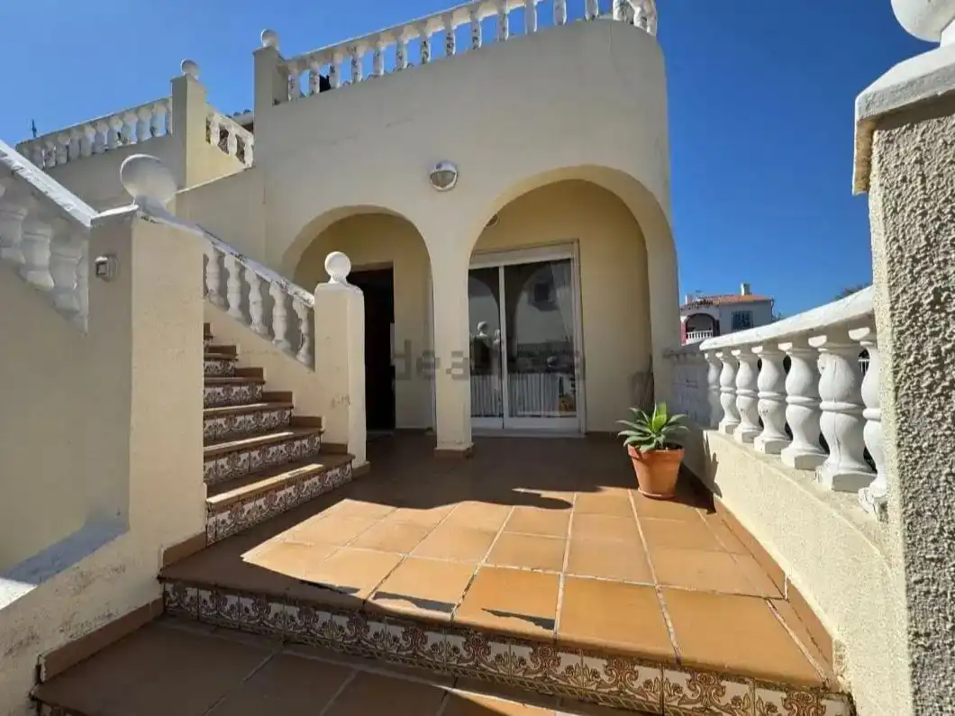 Exterior view of Flat for sale in Oliva  with Air Conditioner, Storage room and Swimming Pool