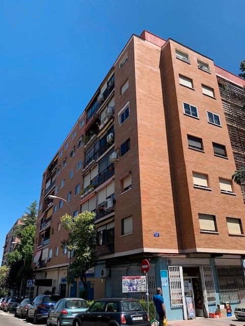 Vista exterior de Pis en venda en  Madrid Capital amb Aire condicionat, Calefacció i Terrassa