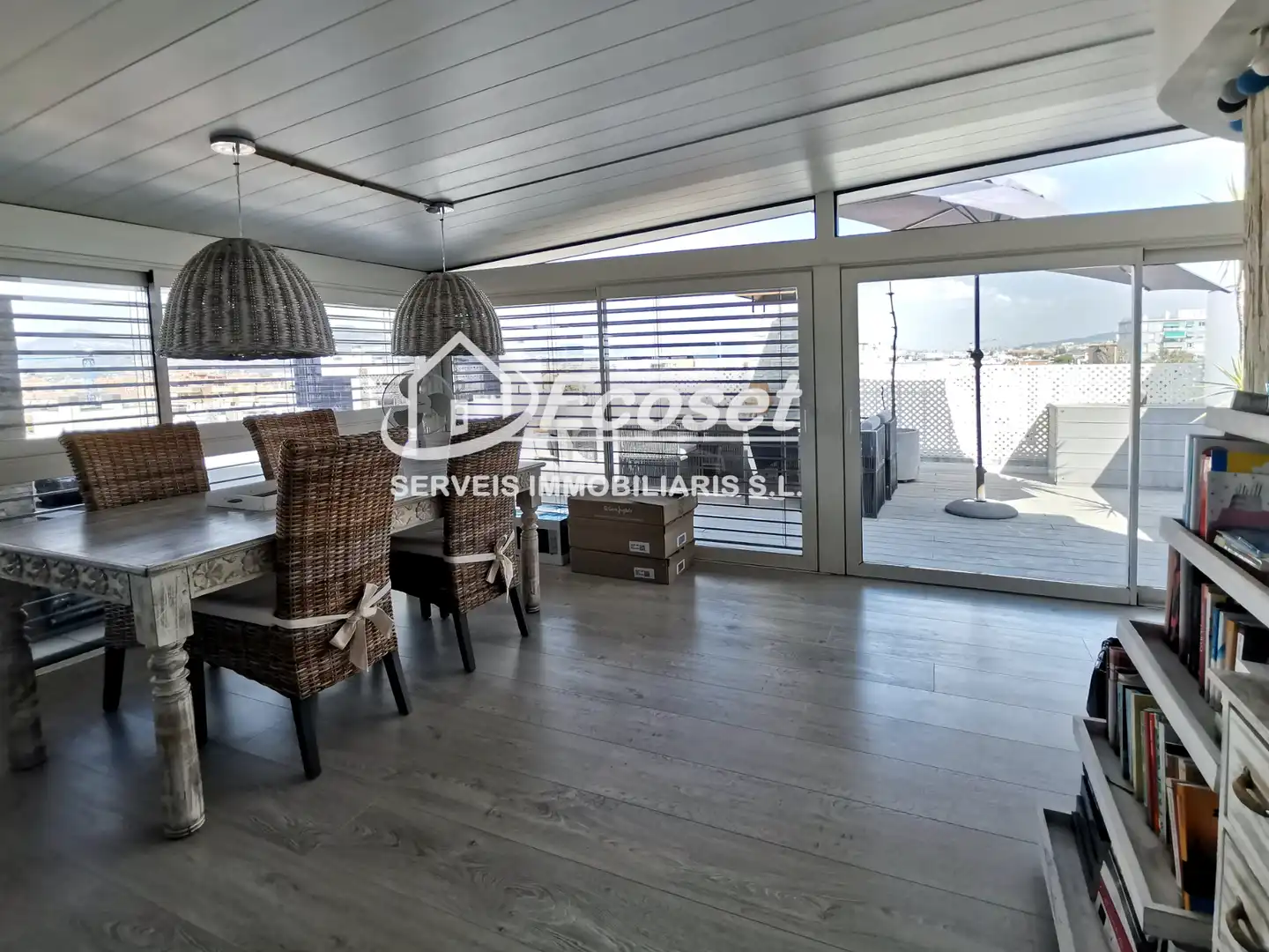 Terrasse von Maisonette zum Verkauf in Cornellà de Llobregat mit Klimaanlage, Parkett und Terrasse