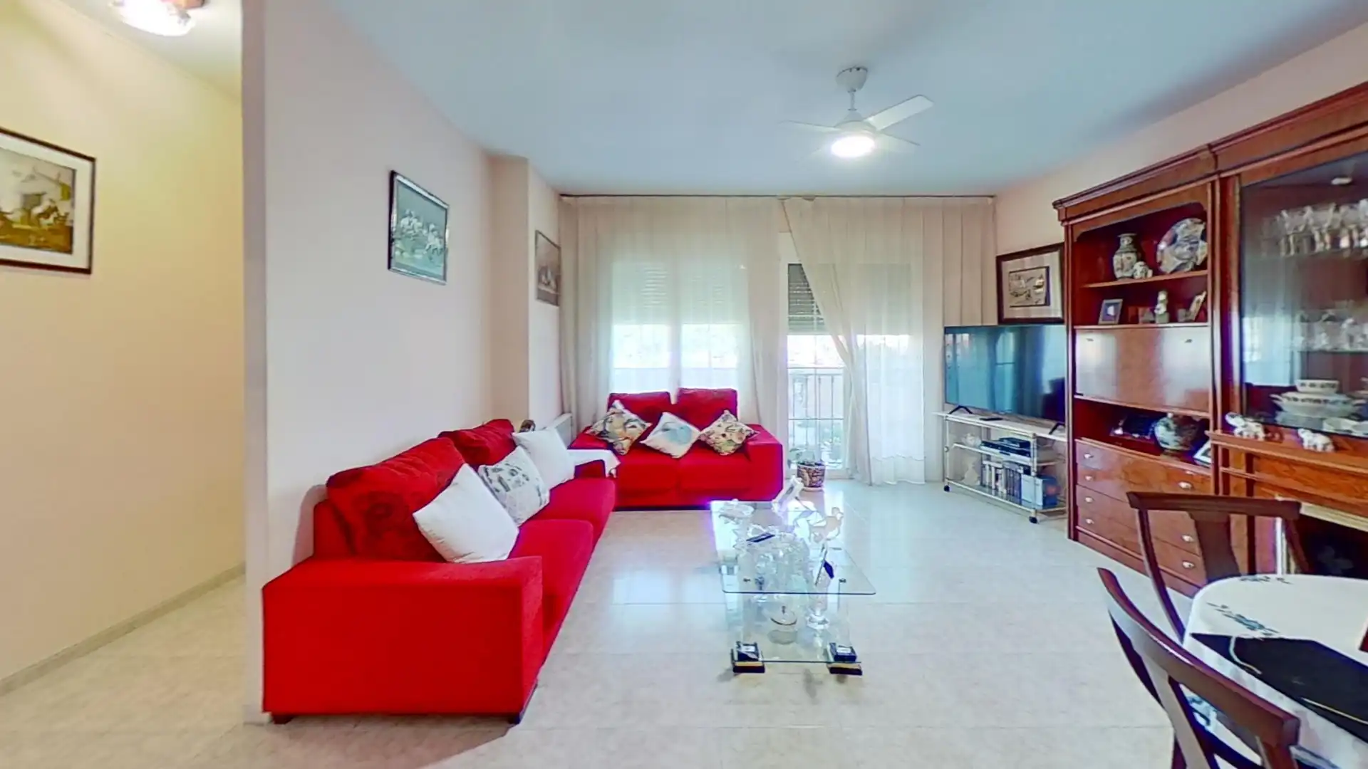 Sala d'estar de Casa adosada en venda en Vinaròs amb Calefacció, Terrassa i Moblat