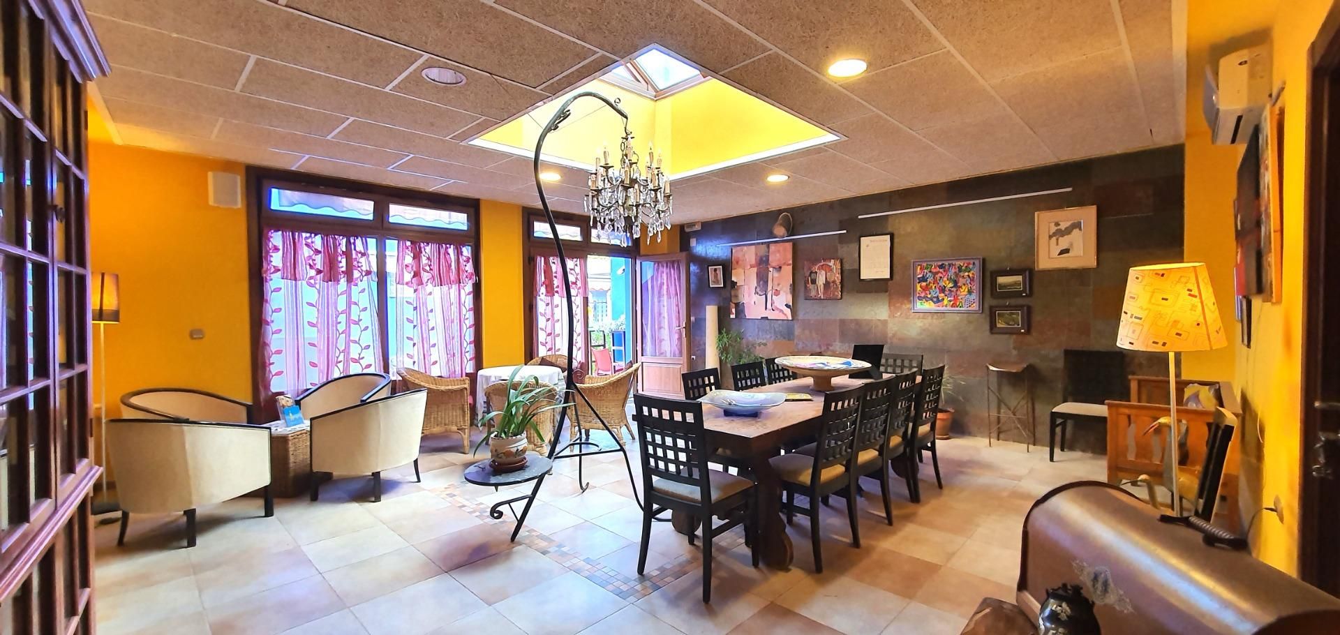 Edificio en venta en Petrer